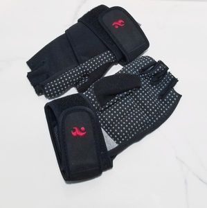 Women's padded weighlifting/training gloves